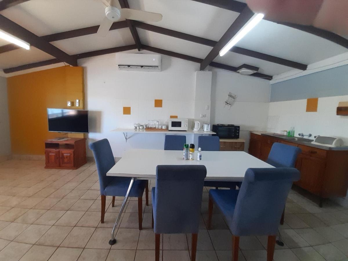 Pelican Point Waterfront Resort Formerly Carnarvon Beach Retreat エクステリア 写真