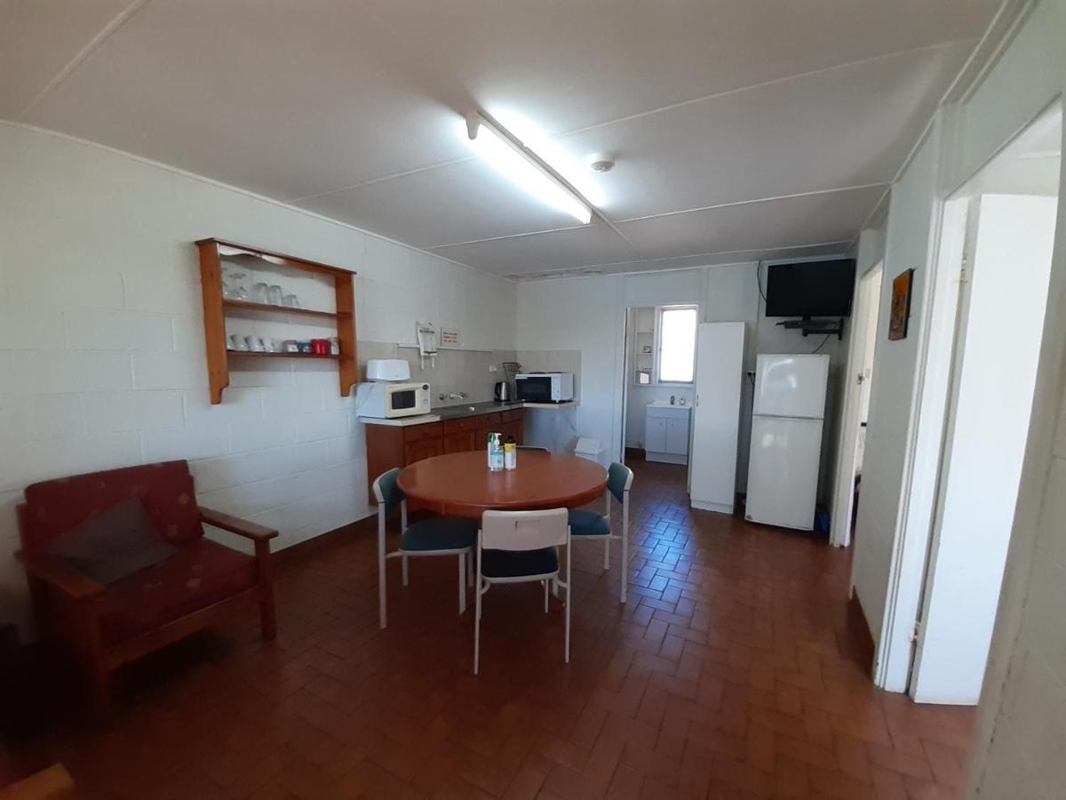 Pelican Point Waterfront Resort Formerly Carnarvon Beach Retreat エクステリア 写真