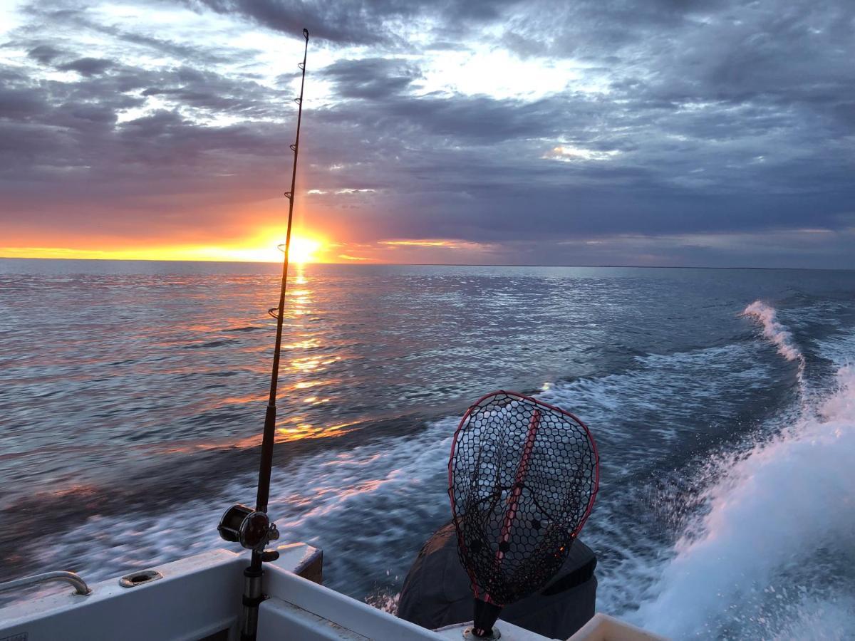 Pelican Point Waterfront Resort Formerly Carnarvon Beach Retreat エクステリア 写真