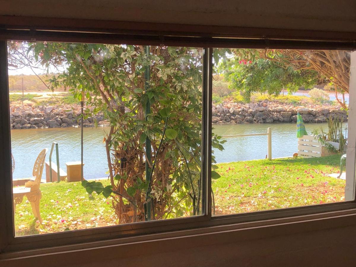 Pelican Point Waterfront Resort Formerly Carnarvon Beach Retreat エクステリア 写真